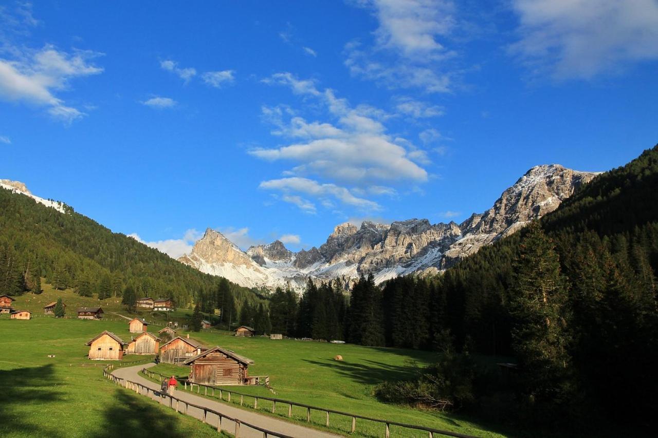 La Casa! Villa Vigo di Fassa Luaran gambar